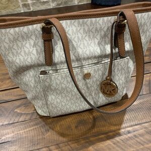 MK tote purse medium